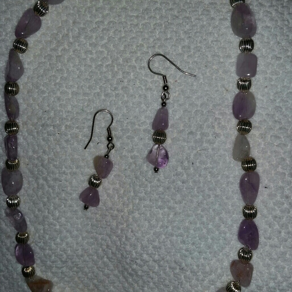 Necklace, earring set